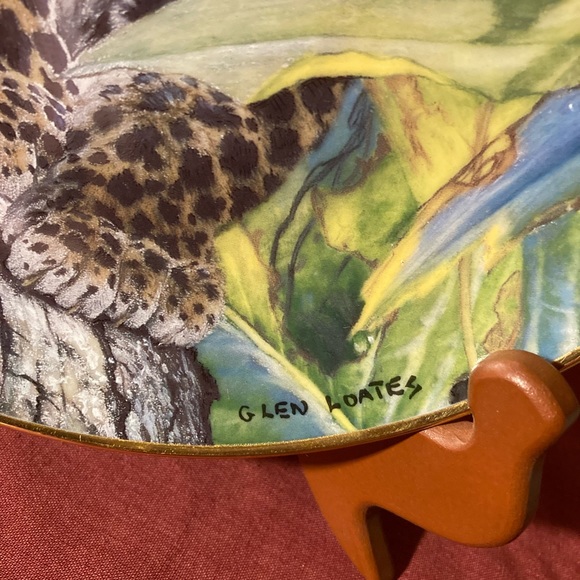 Baby Big-Cat Decorative Porcelain Plate - Picture 2 of 3